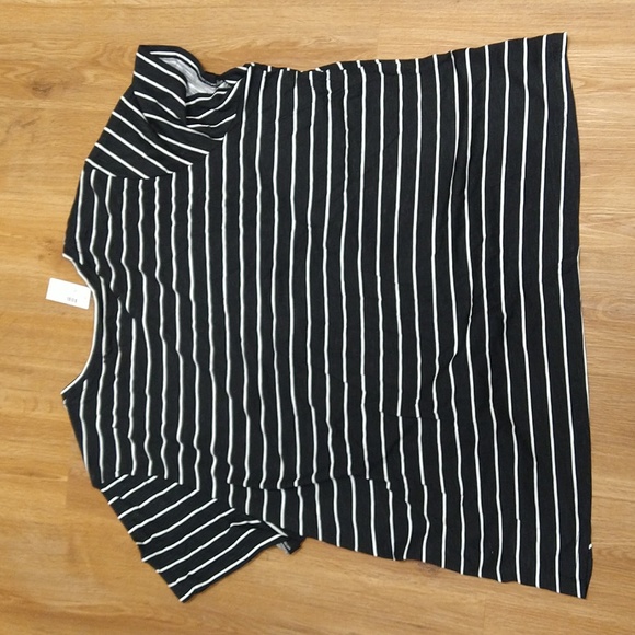 Maurice's 24/7, black with white stripes teeshirt, size 4xl, NWT, womens - Picture 5 of 8